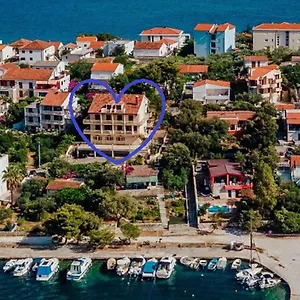 Seaside 3*, Seget Vranjica Horvátország