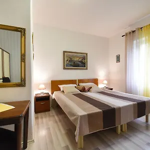 Dado Apartment
